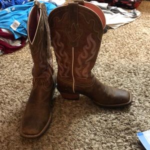 Arias Women’s boots